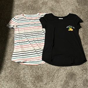 Set of 2 Maurice’s tees size Small